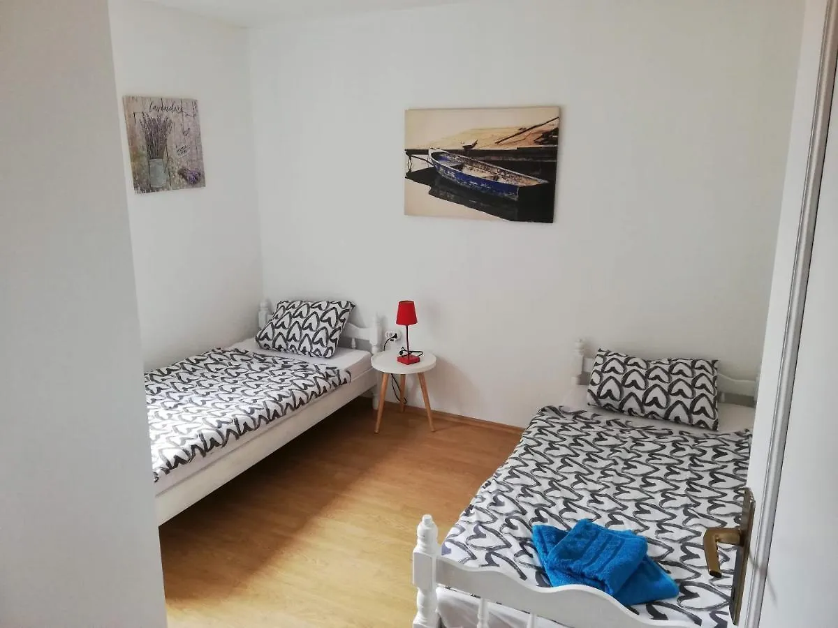 Apartment Simona - Extra Comfort With Large Terrace And Jacuzzi Барбарига Хорватия