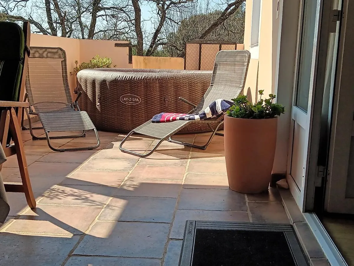 Apartment Simona - Extra Comfort With Large Terrace And Jacuzzi Barbariga 0*,