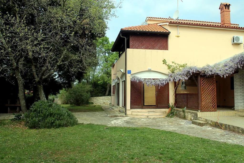 Apartment Simona - Extra Comfort With Large Terrace And Jacuzzi Barbariga